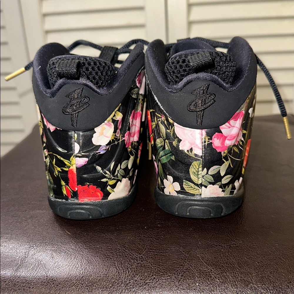 (SOLD) 2019 Kids Nike Little Posite PS…”Floral”… - Picture 2 of 10